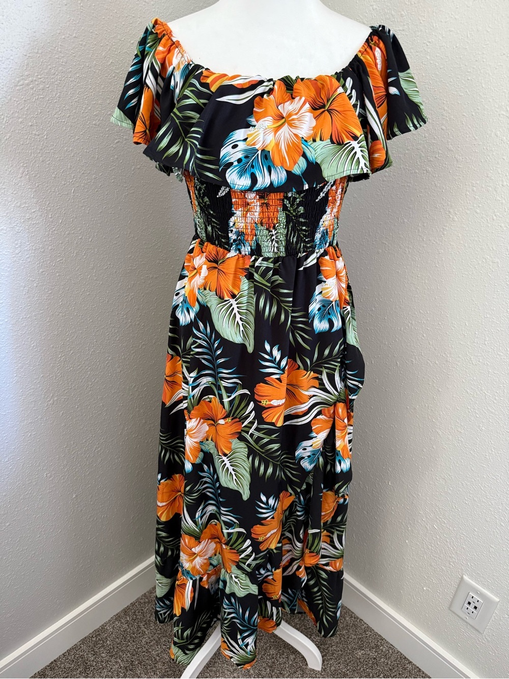 NWT Tropical Off Shoulder Maxi Dress Medium | Palm Leaf Floral Vacation Dress
